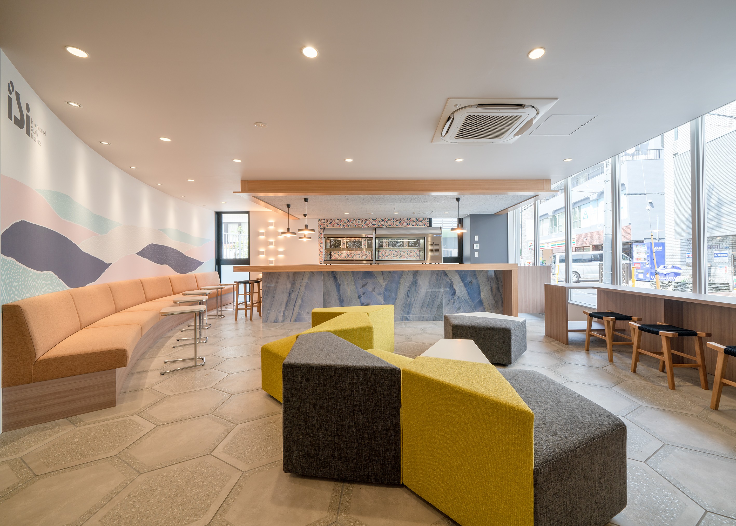 株式会社WE WORLD カフェスペース
